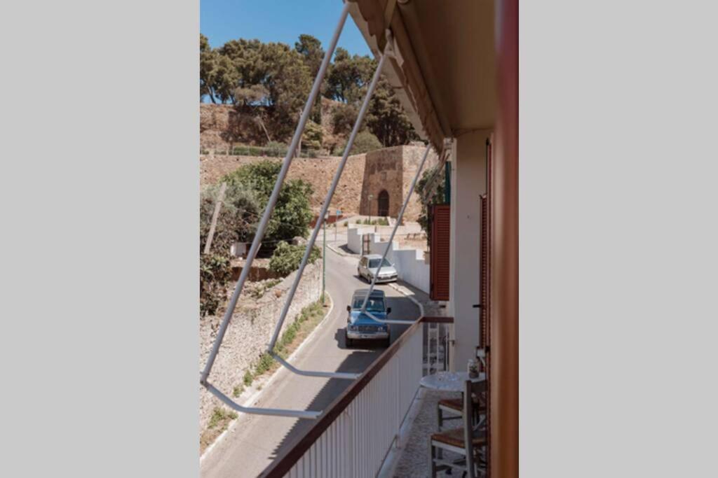 John'S House Under The Castle Of Calamata Exterior foto