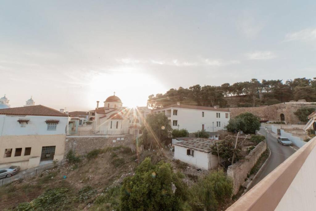 John'S House Under The Castle Of Calamata Exterior foto